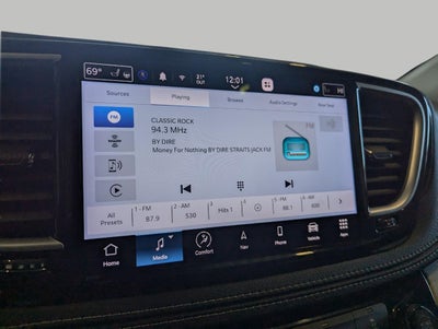 2023 Chrysler Pacifica Hybrid Limited