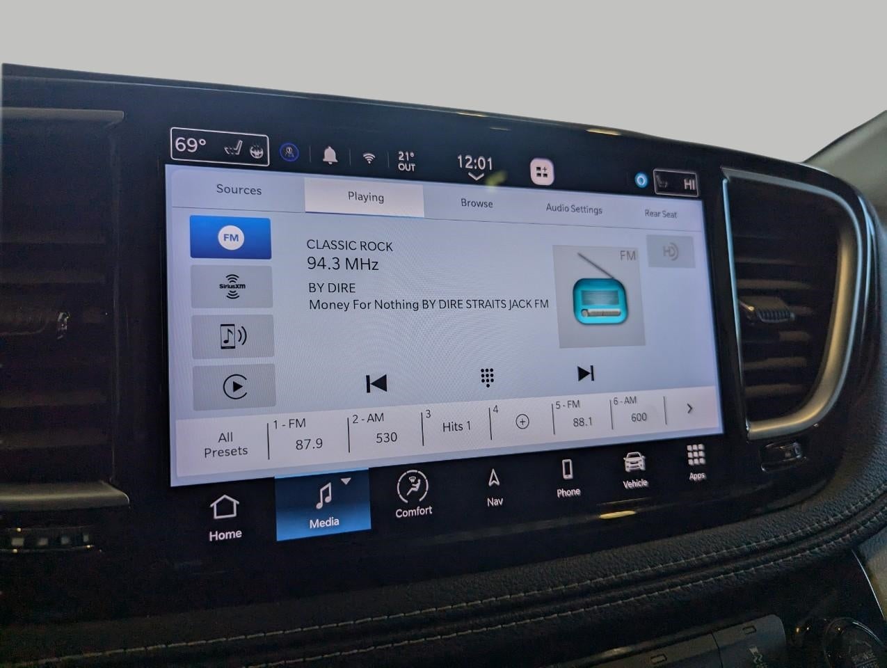 2023 Chrysler Pacifica Hybrid Limited