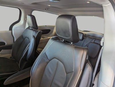 2023 Chrysler Pacifica Hybrid Limited