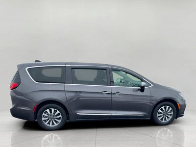 2023 Chrysler Pacifica Hybrid Limited