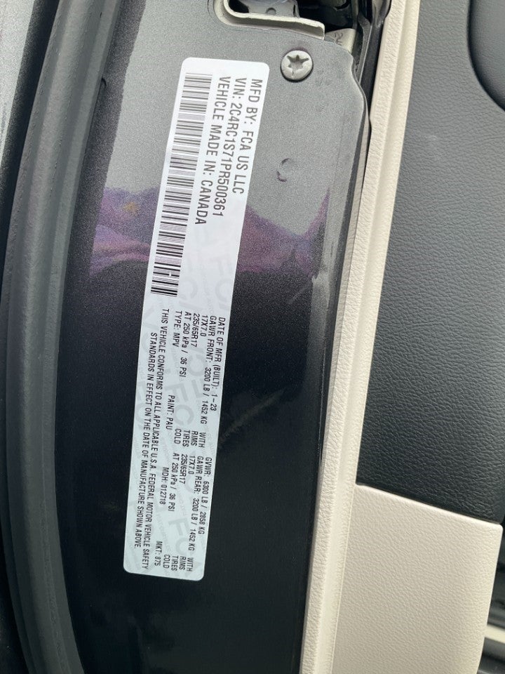 2023 Chrysler Pacifica Hybrid Limited