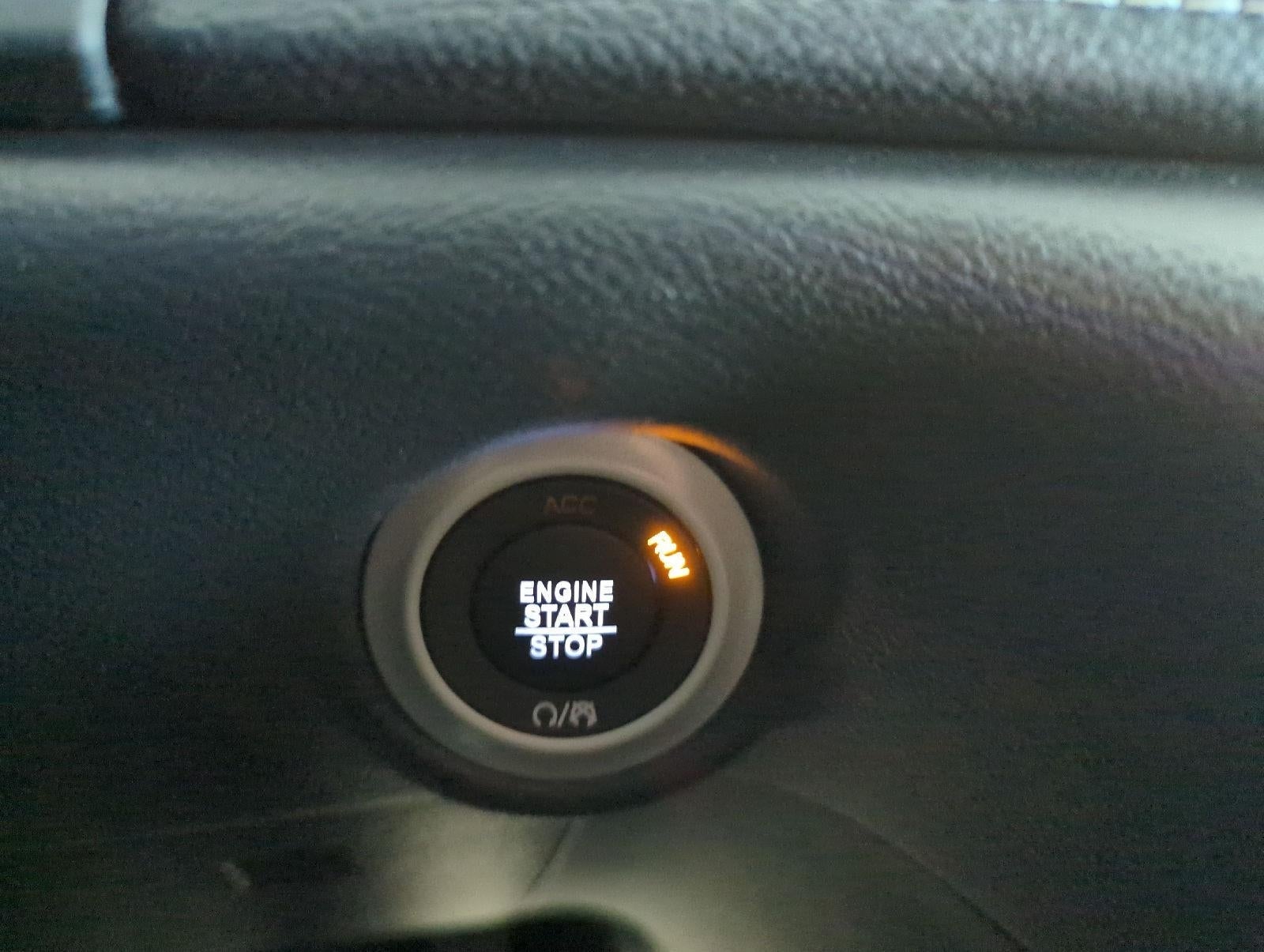 2027 Chrysler Pacifica PACIFICA SELECT AWD