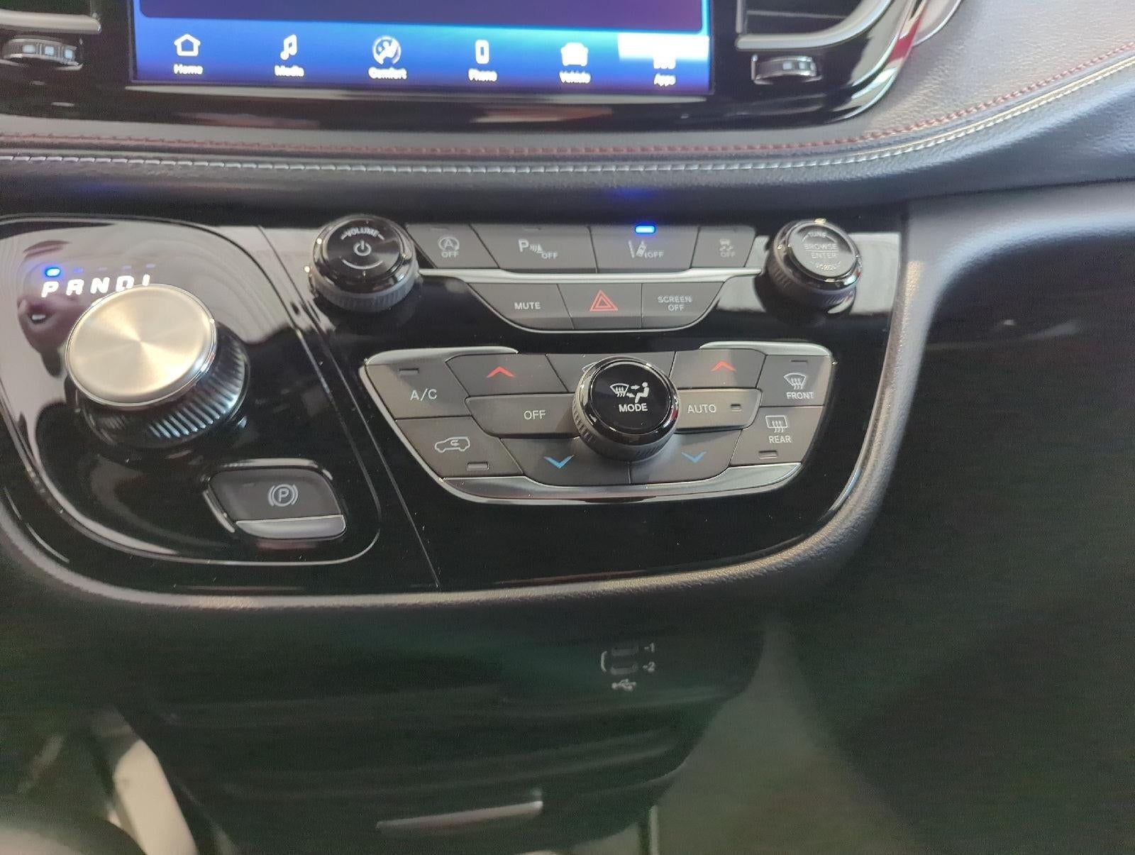 2027 Chrysler Pacifica PACIFICA SELECT AWD