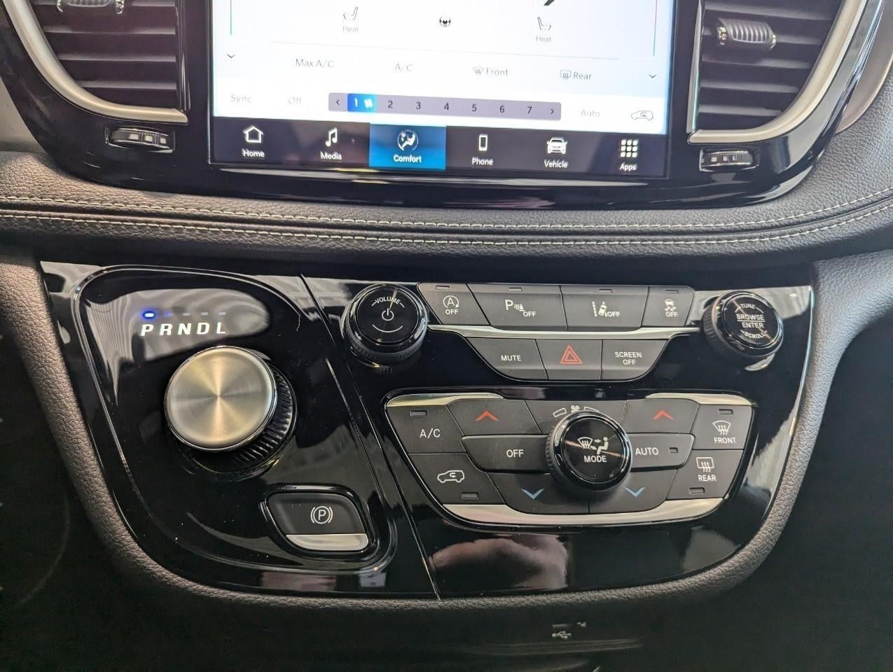 2026 Chrysler Pacifica PACIFICA SELECT AWD