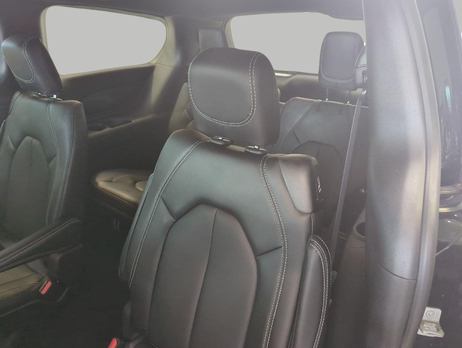 2026 Chrysler Pacifica Select AWD