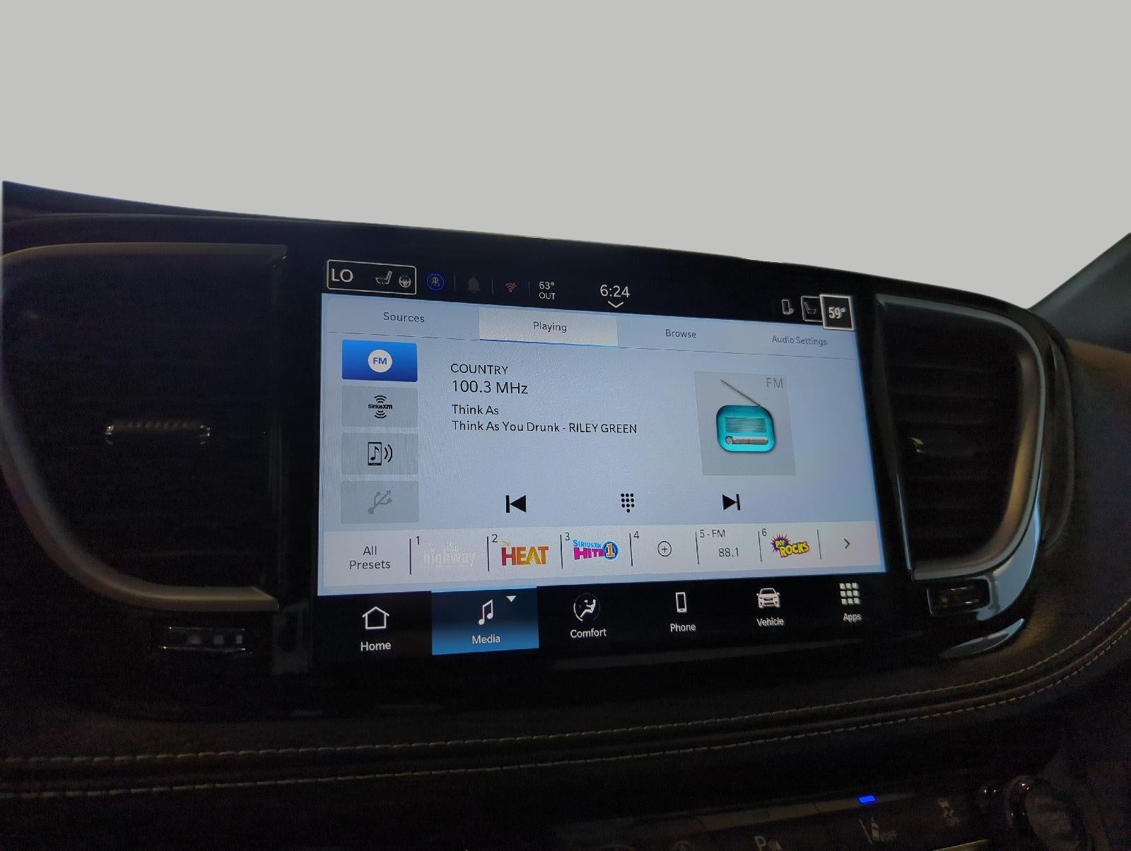 2027 Chrysler Pacifica PACIFICA SELECT AWD