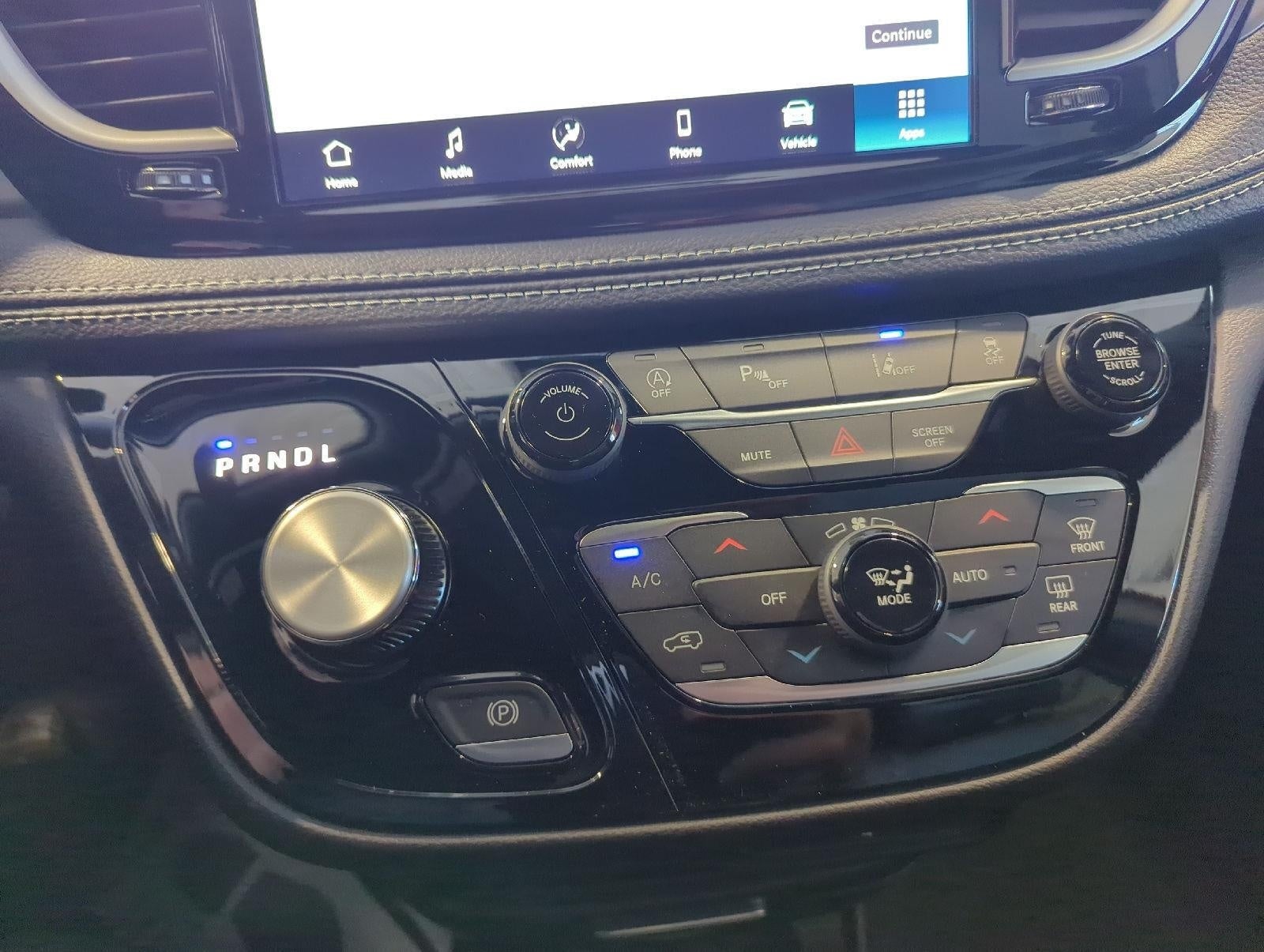 2027 Chrysler Pacifica PACIFICA SELECT AWD