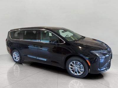 2027 Chrysler Pacifica PACIFICA SELECT AWD