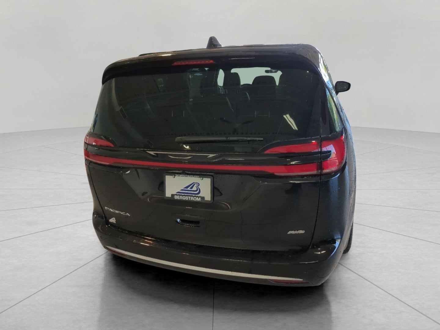 2027 Chrysler Pacifica PACIFICA SELECT AWD