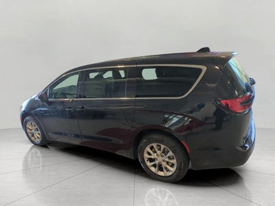 2027 Chrysler Pacifica PACIFICA SELECT AWD