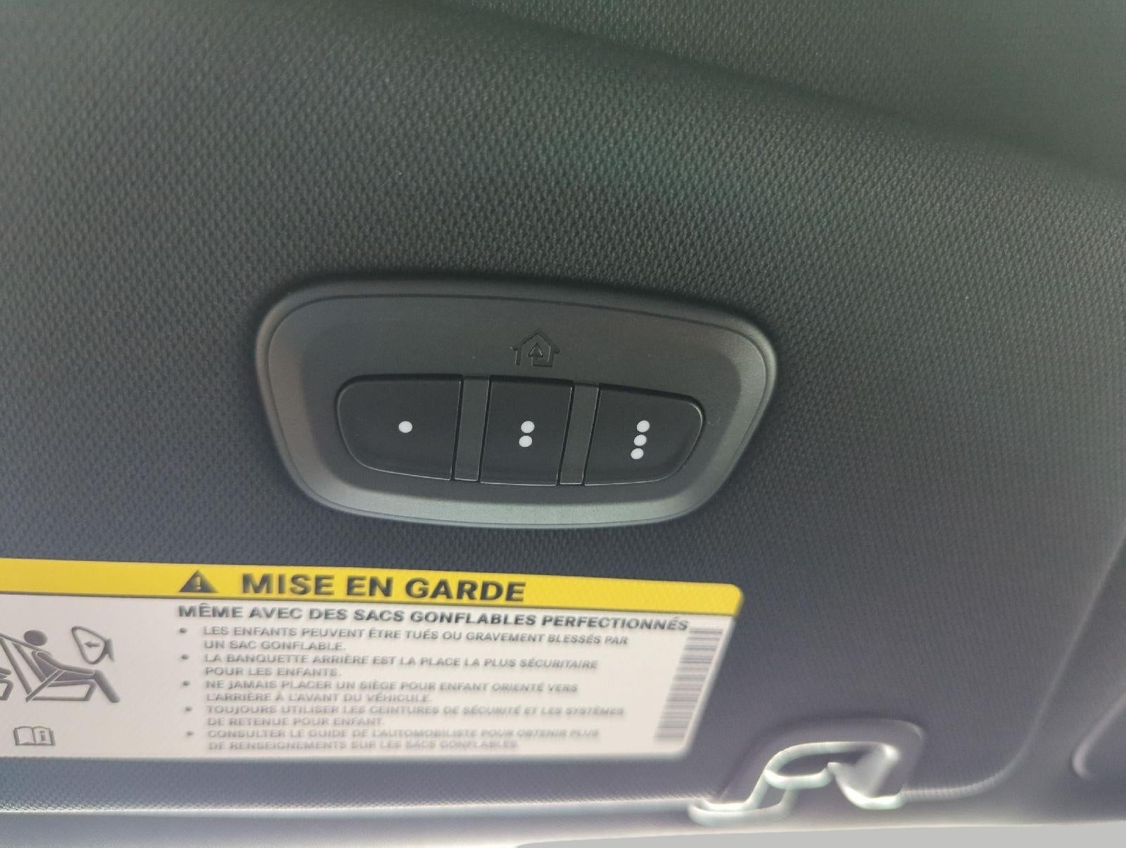 2027 Chrysler Pacifica PACIFICA SELECT AWD