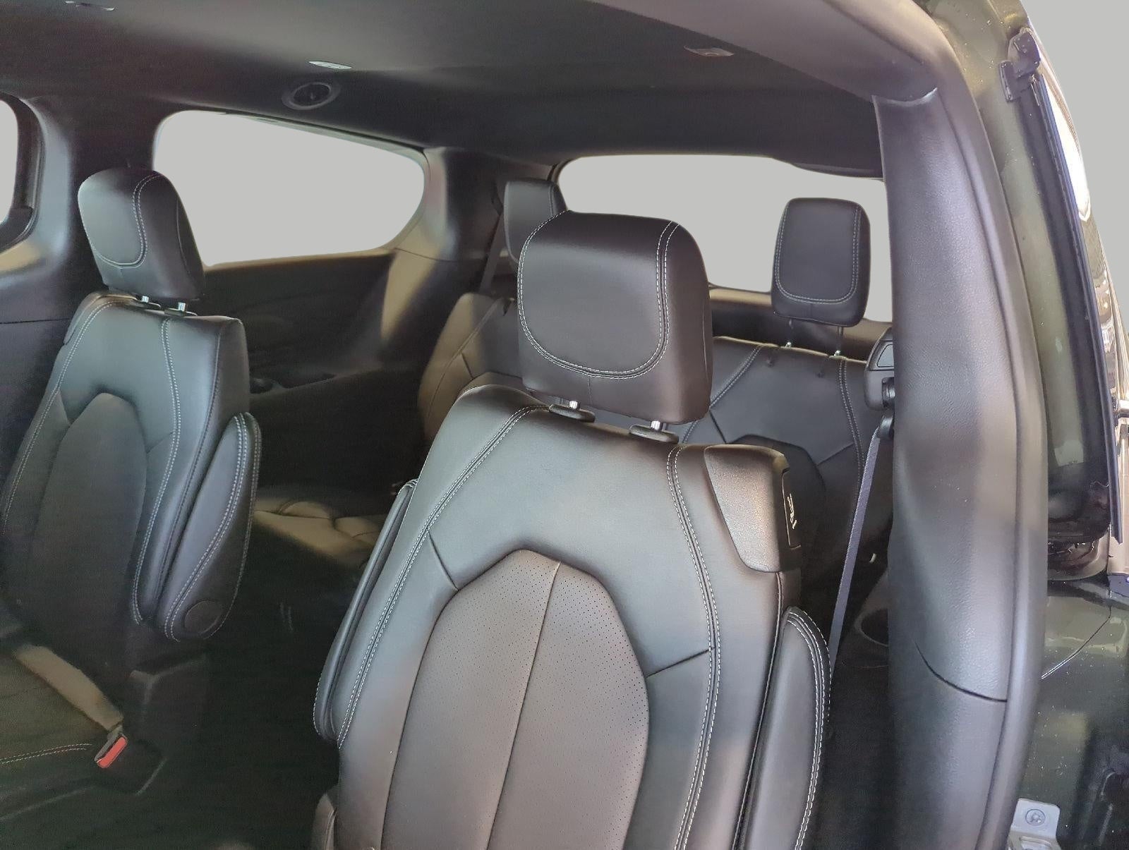 2027 Chrysler Pacifica PACIFICA SELECT AWD