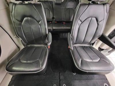 2022 Chrysler Pacifica Limited AWD