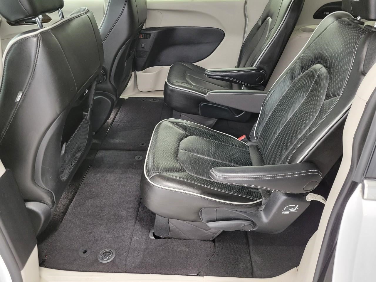 2022 Chrysler Pacifica Limited AWD