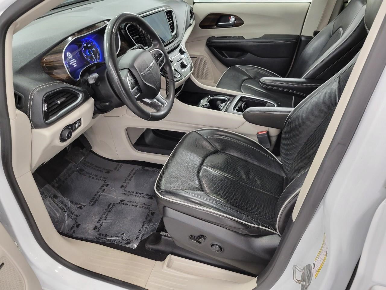 2022 Chrysler Pacifica Limited AWD