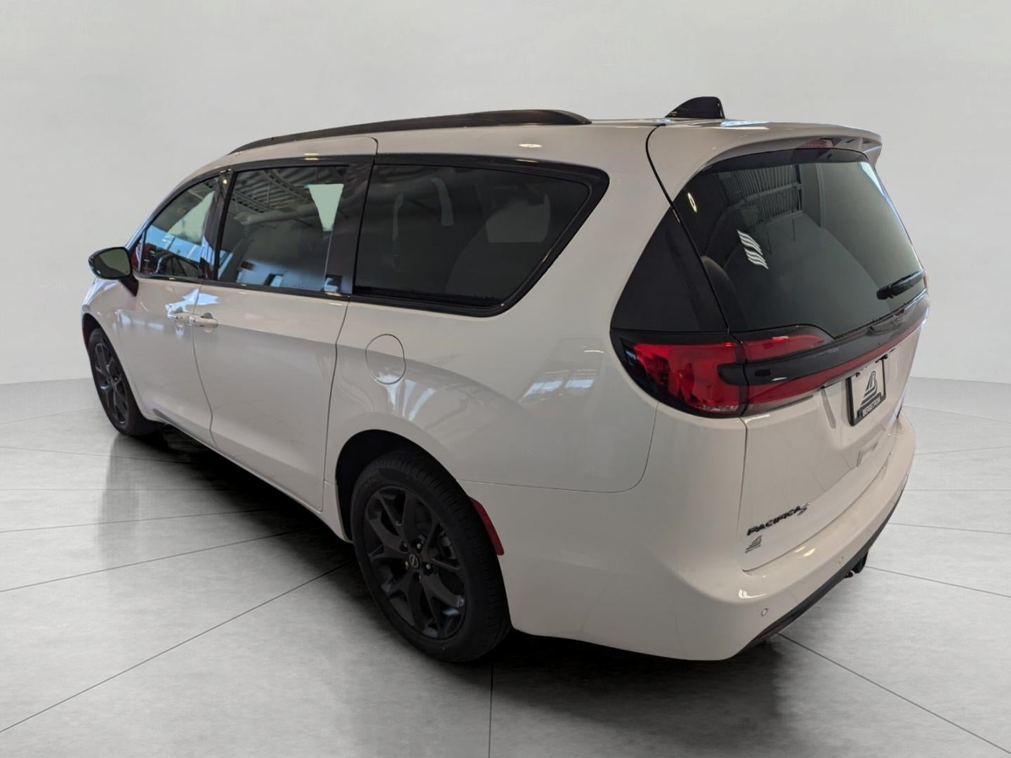 2026 Chrysler Pacifica PACIFICA LIMITED AWD