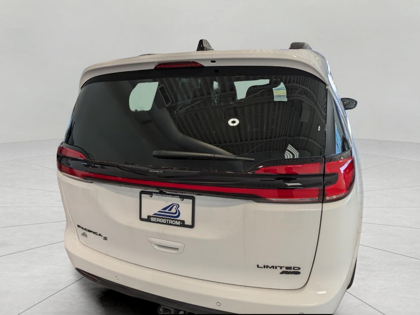 2026 Chrysler Pacifica PACIFICA LIMITED AWD