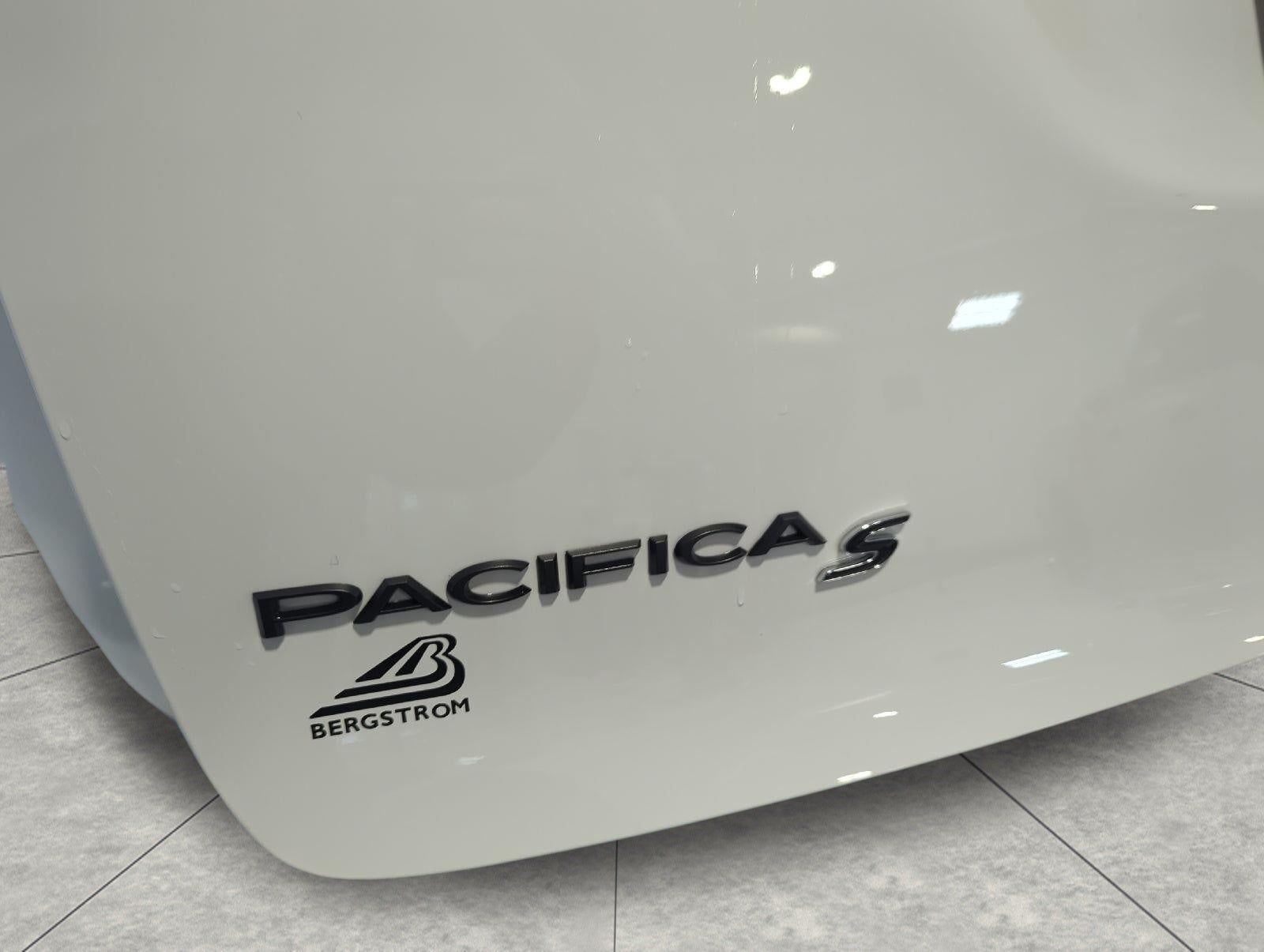 2027 Chrysler Pacifica PACIFICA LIMITED AWD