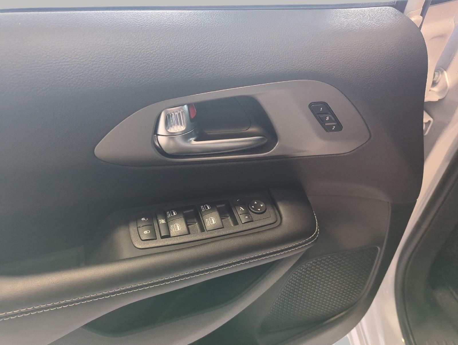 2027 Chrysler Pacifica PACIFICA LIMITED AWD