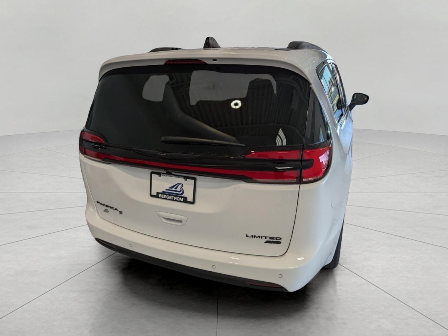 2026 Chrysler Pacifica PACIFICA LIMITED AWD