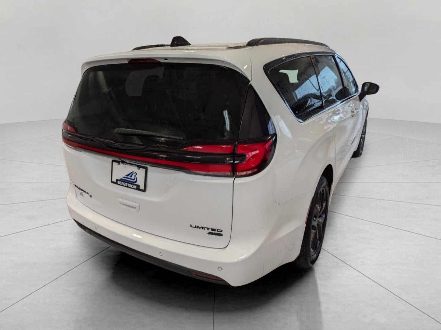 2026 Chrysler Pacifica PACIFICA LIMITED AWD