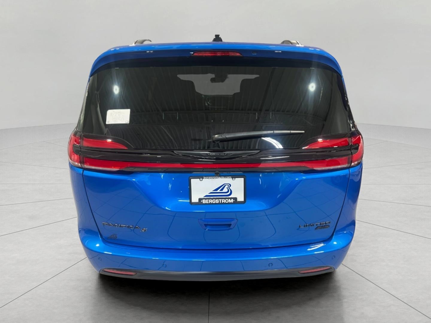 2026 Chrysler Pacifica PACIFICA LIMITED AWD
