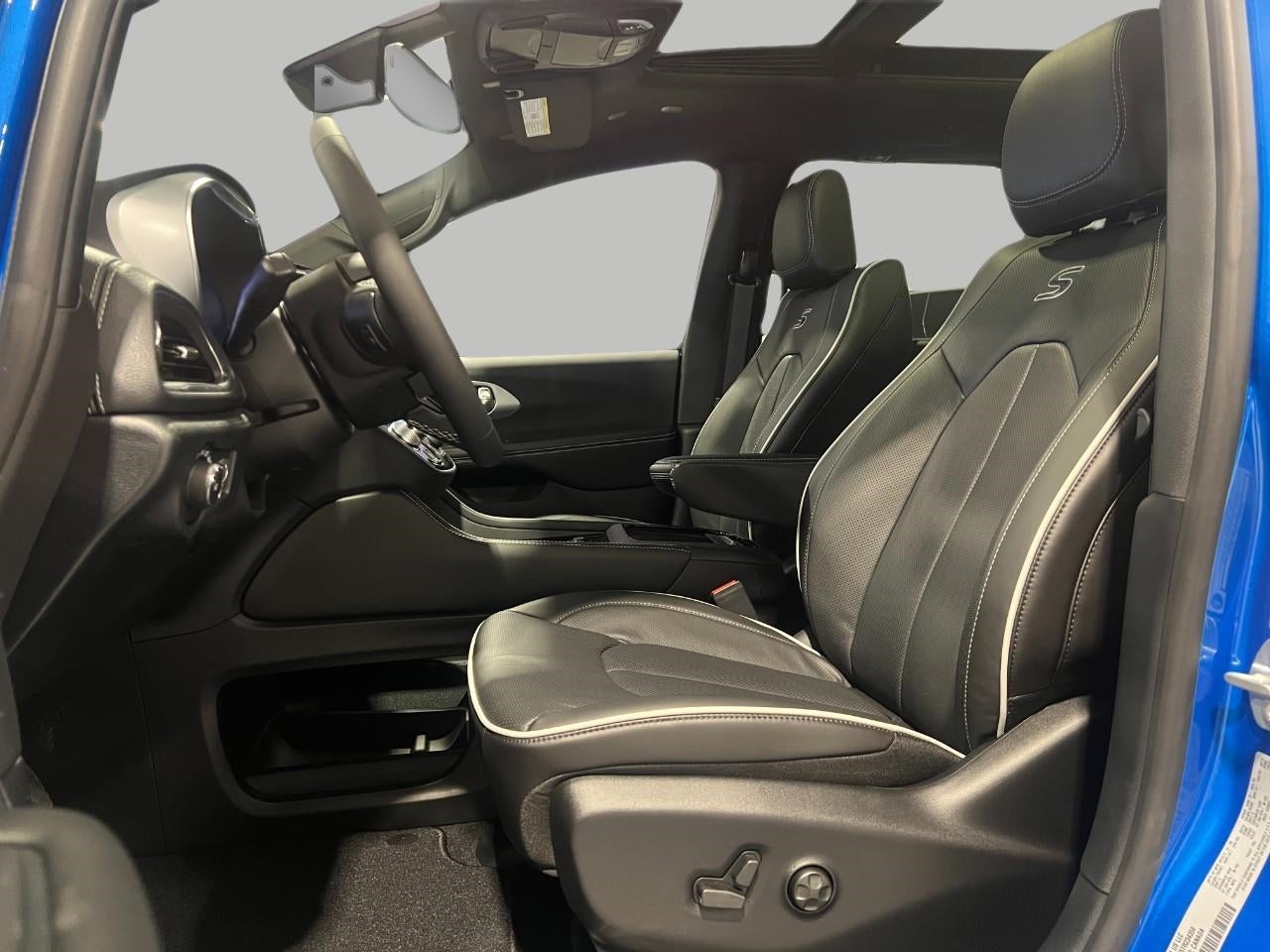 2026 Chrysler Pacifica PACIFICA LIMITED AWD