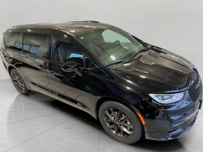 2026 Chrysler Pacifica PACIFICA LIMITED AWD