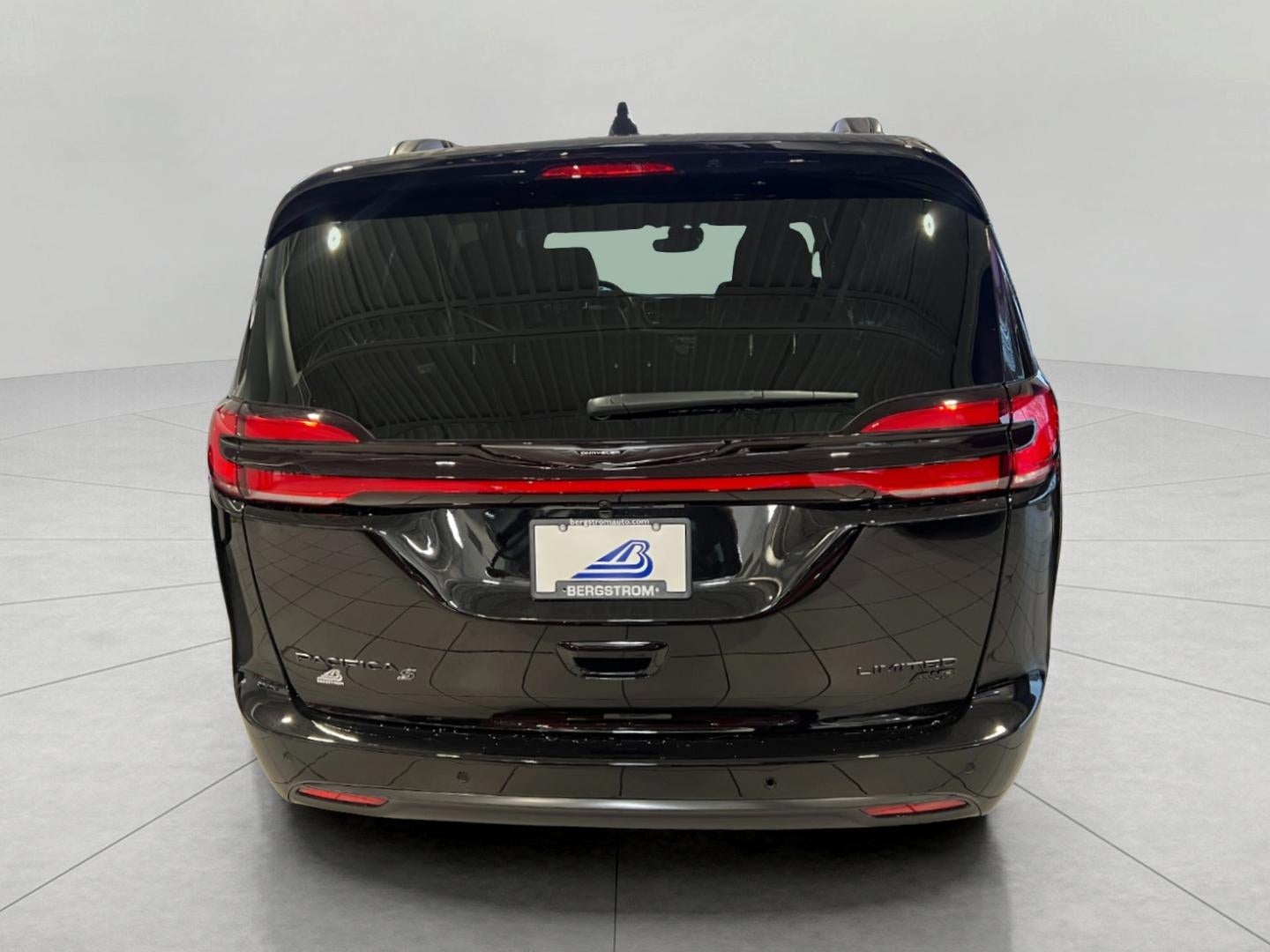 2026 Chrysler Pacifica PACIFICA LIMITED AWD