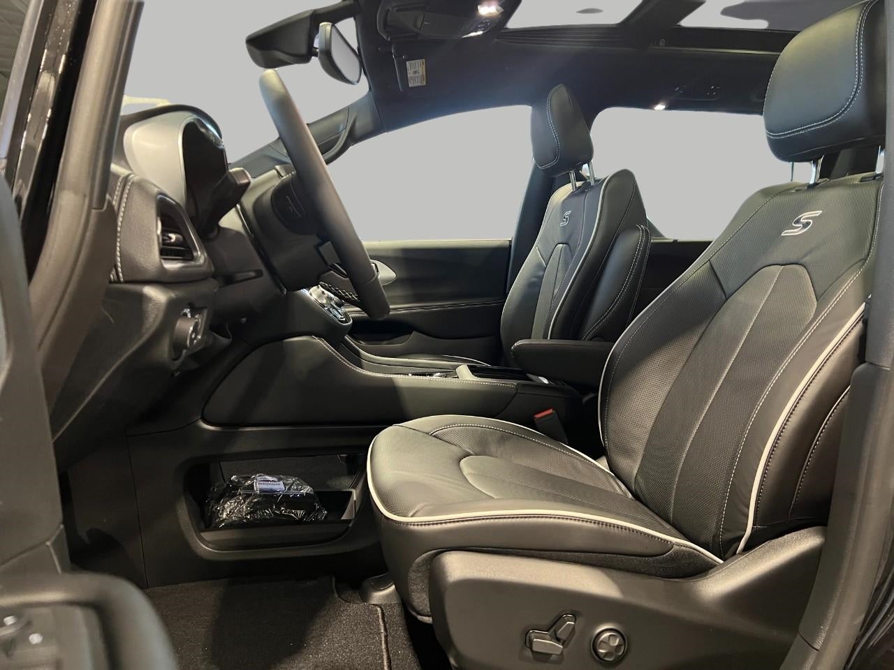 2026 Chrysler Pacifica PACIFICA LIMITED AWD