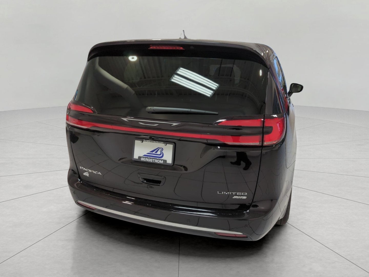 2027 Chrysler Pacifica PACIFICA LIMITED AWD