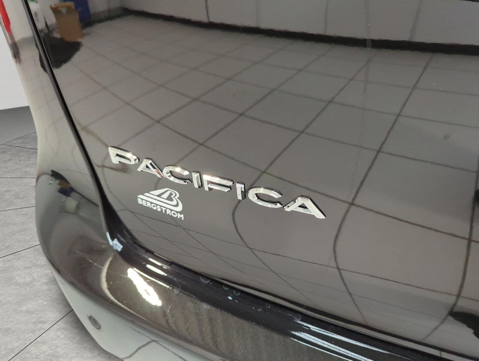 2027 Chrysler Pacifica PACIFICA LIMITED AWD