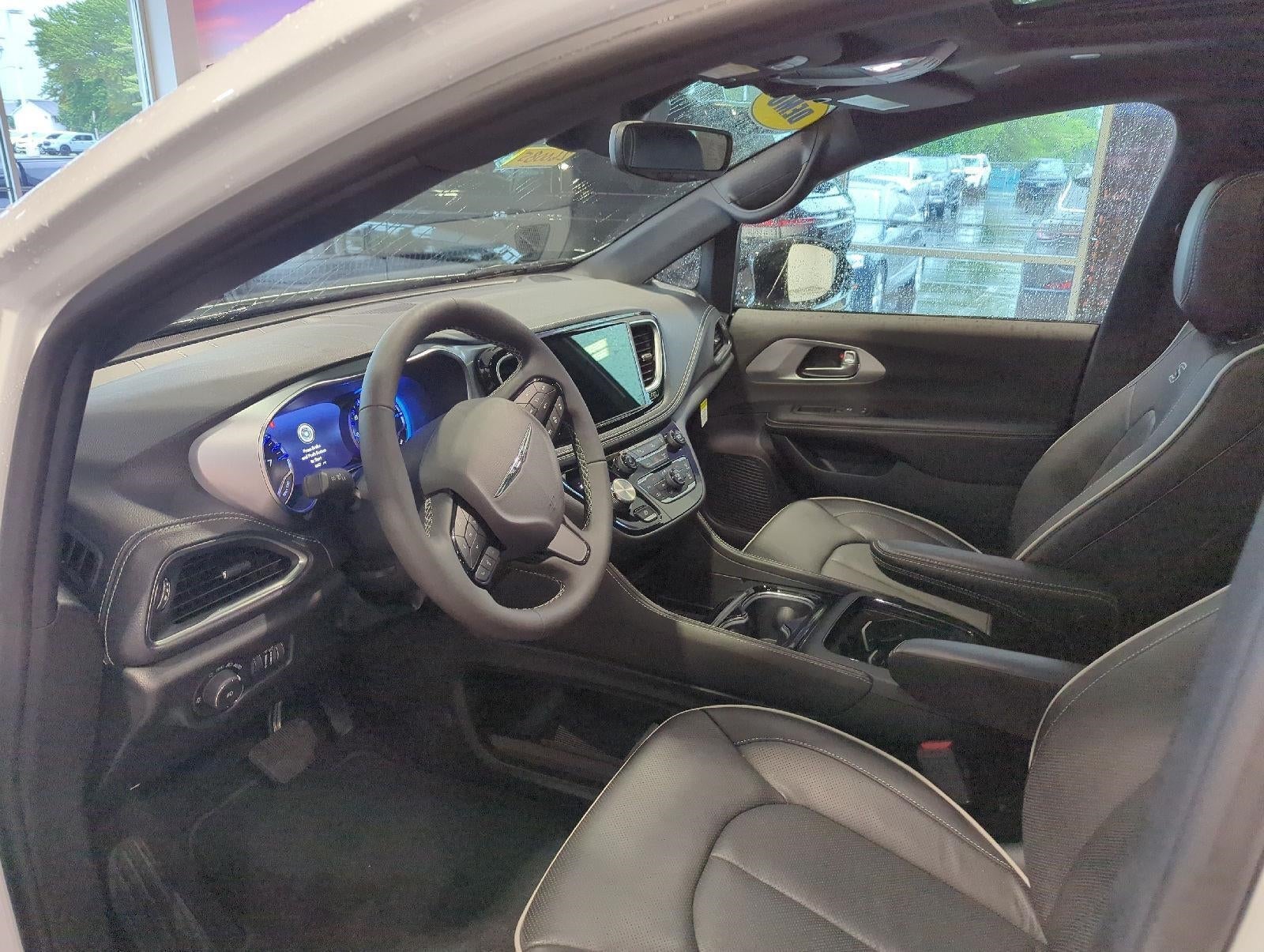 2026 Chrysler Pacifica PACIFICA LIMITED AWD