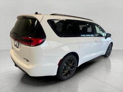 2026 Chrysler Pacifica PACIFICA LIMITED AWD