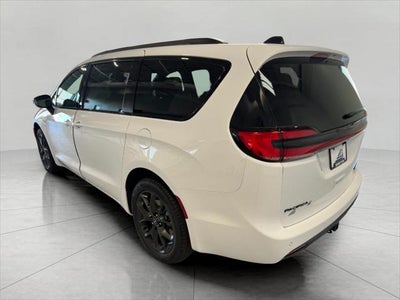 2026 Chrysler Pacifica PACIFICA LIMITED AWD