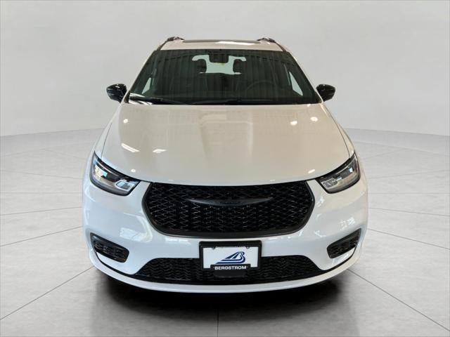 2026 Chrysler Pacifica PACIFICA LIMITED AWD