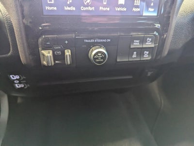 2026 RAM Ram 3500 RAM 3500 TRADESMAN CREW CAB 4X4 6'4' BOX