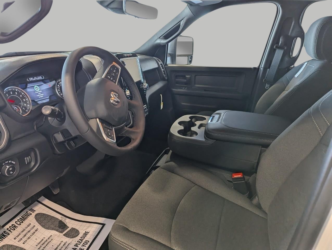 2026 RAM Ram 3500 RAM 3500 TRADESMAN CREW CAB 4X4 6'4' BOX