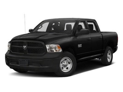 2017 RAM 1500 Express Crew Cab 4x4 5'7' Box