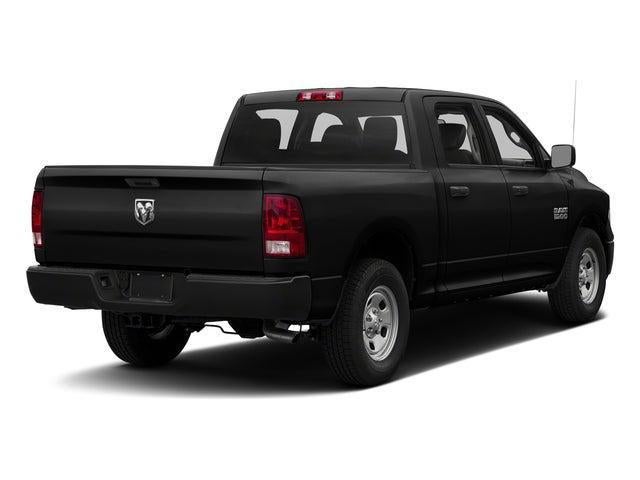 2017 RAM 1500 Express Crew Cab 4x4 5'7' Box