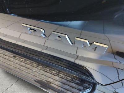 2026 RAM 1500 RAM 1500 EXPRESS CREW CAB 4X4 5'7' BOX