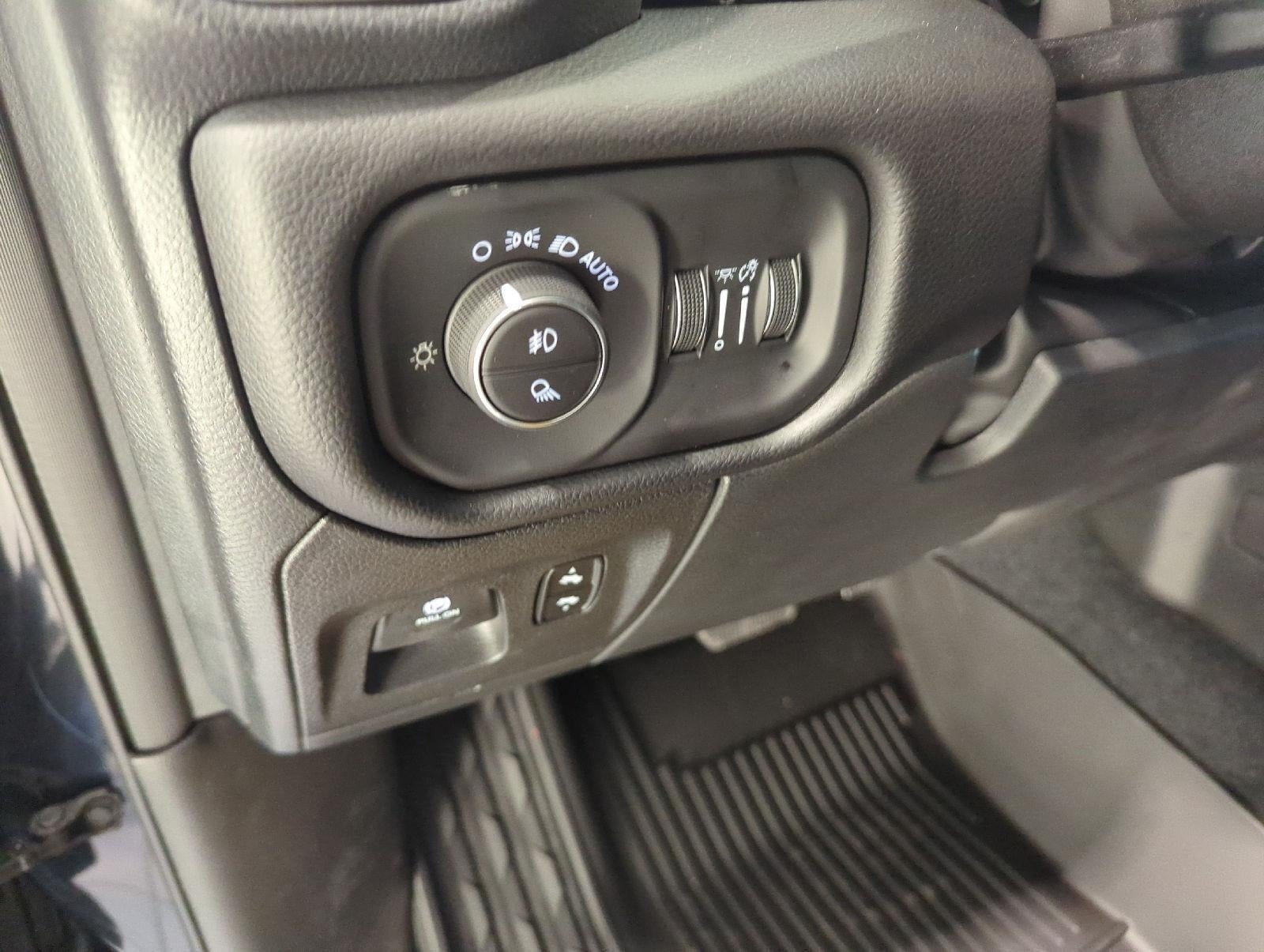 2027 RAM 1500 RAM 1500 BIG HORN CREW CAB 4X4 5'7' BOX