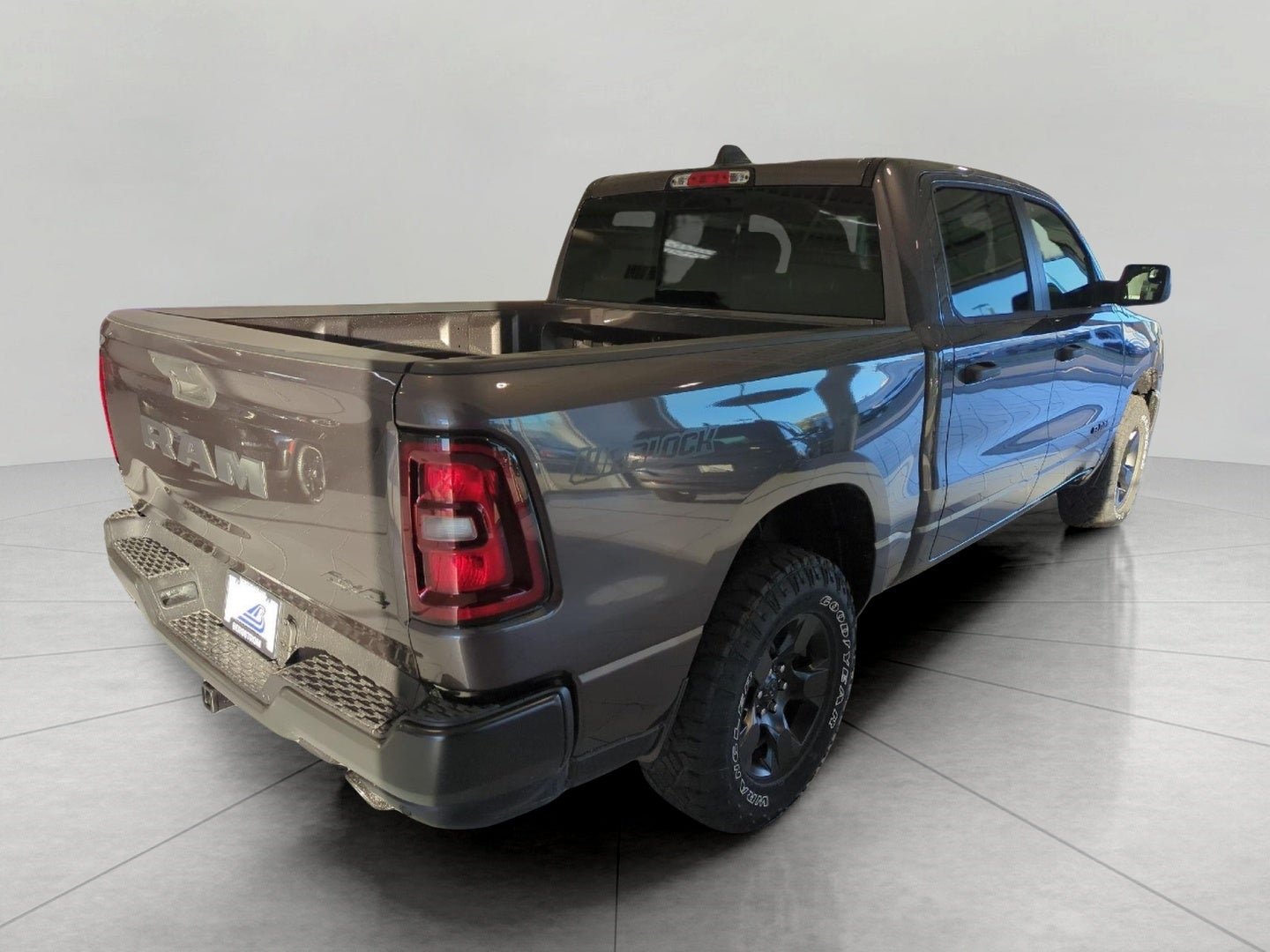 2027 RAM 1500 RAM 1500 WARLOCK CREW CAB 4X4 5'7' BOX
