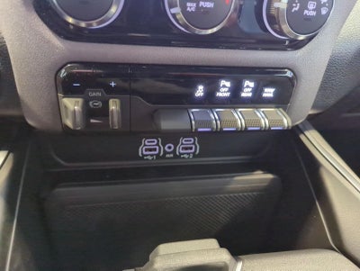 2027 RAM 1500 RAM 1500 EXPRESS CREW CAB 4X4 5'7' BOX