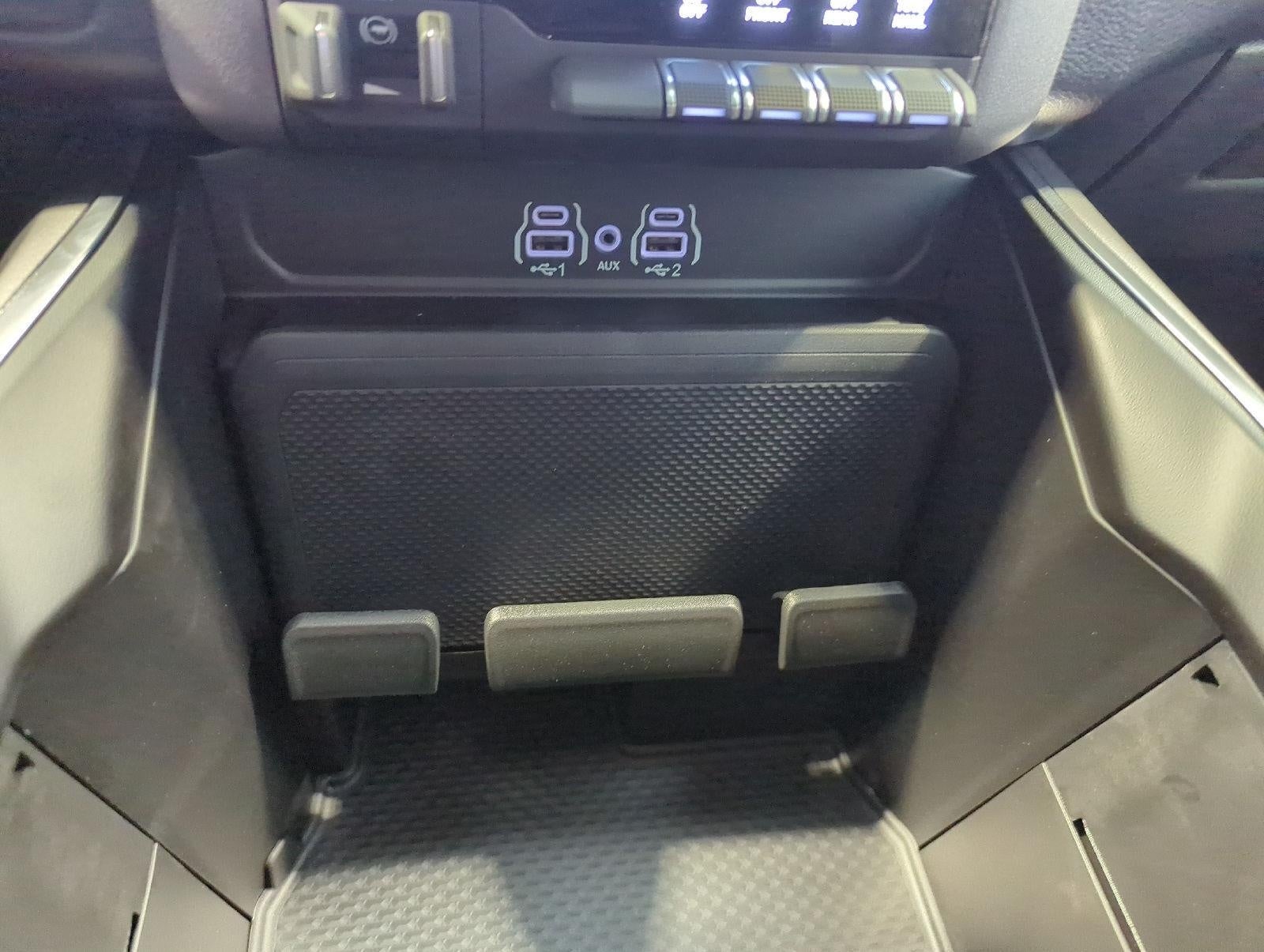 2027 RAM 1500 RAM 1500 EXPRESS CREW CAB 4X4 5'7' BOX