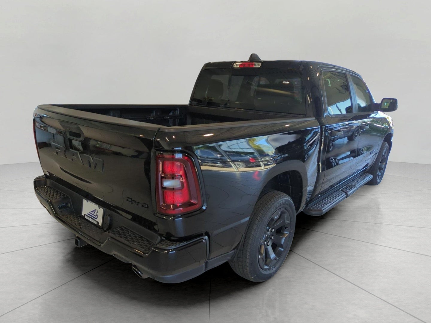 2027 RAM 1500 RAM 1500 EXPRESS CREW CAB 4X4 5'7' BOX