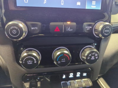 2027 RAM 1500 RAM 1500 EXPRESS CREW CAB 4X4 5'7' BOX