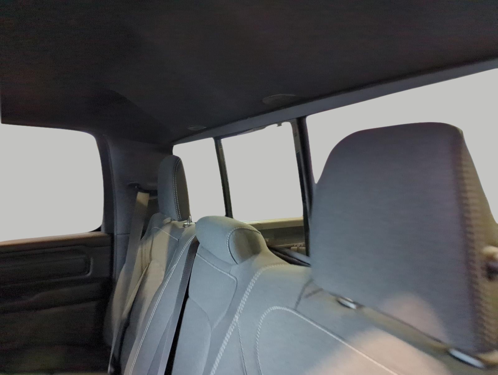 2027 RAM 1500 RAM 1500 EXPRESS CREW CAB 4X4 5'7' BOX