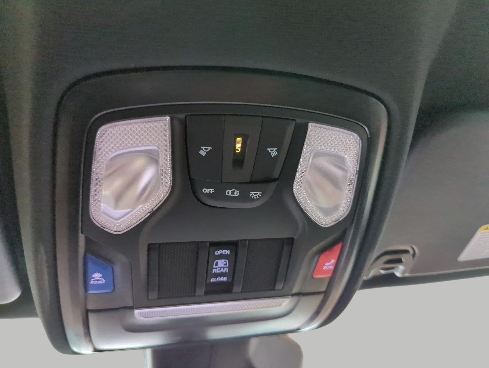2027 RAM 1500 RAM 1500 WARLOCK CREW CAB 4X4 5'7' BOX