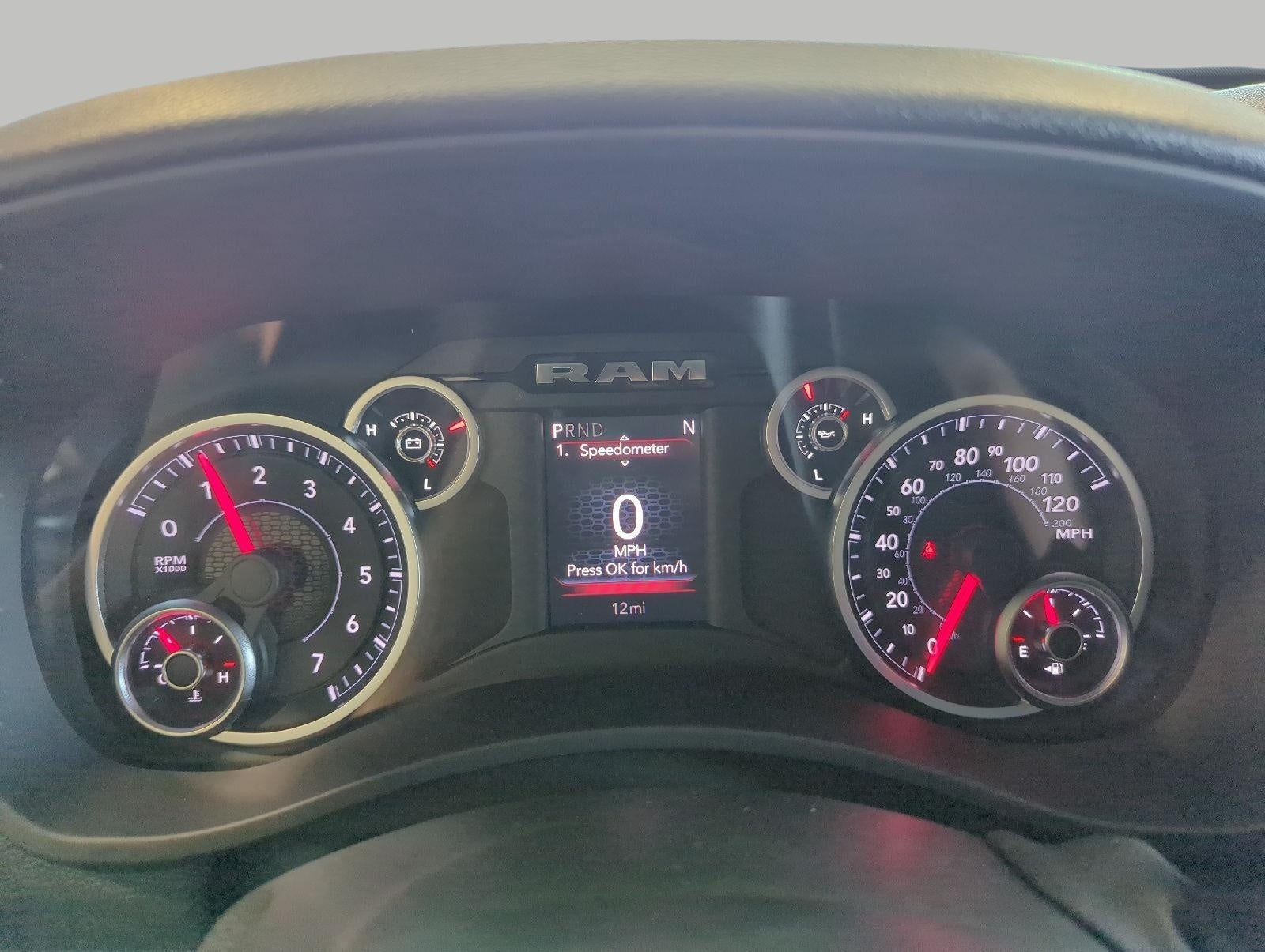 2026 RAM Ram 2500 RAM 2500 BLACK EXPRESS CREW CAB 4X4 6'4' BOX